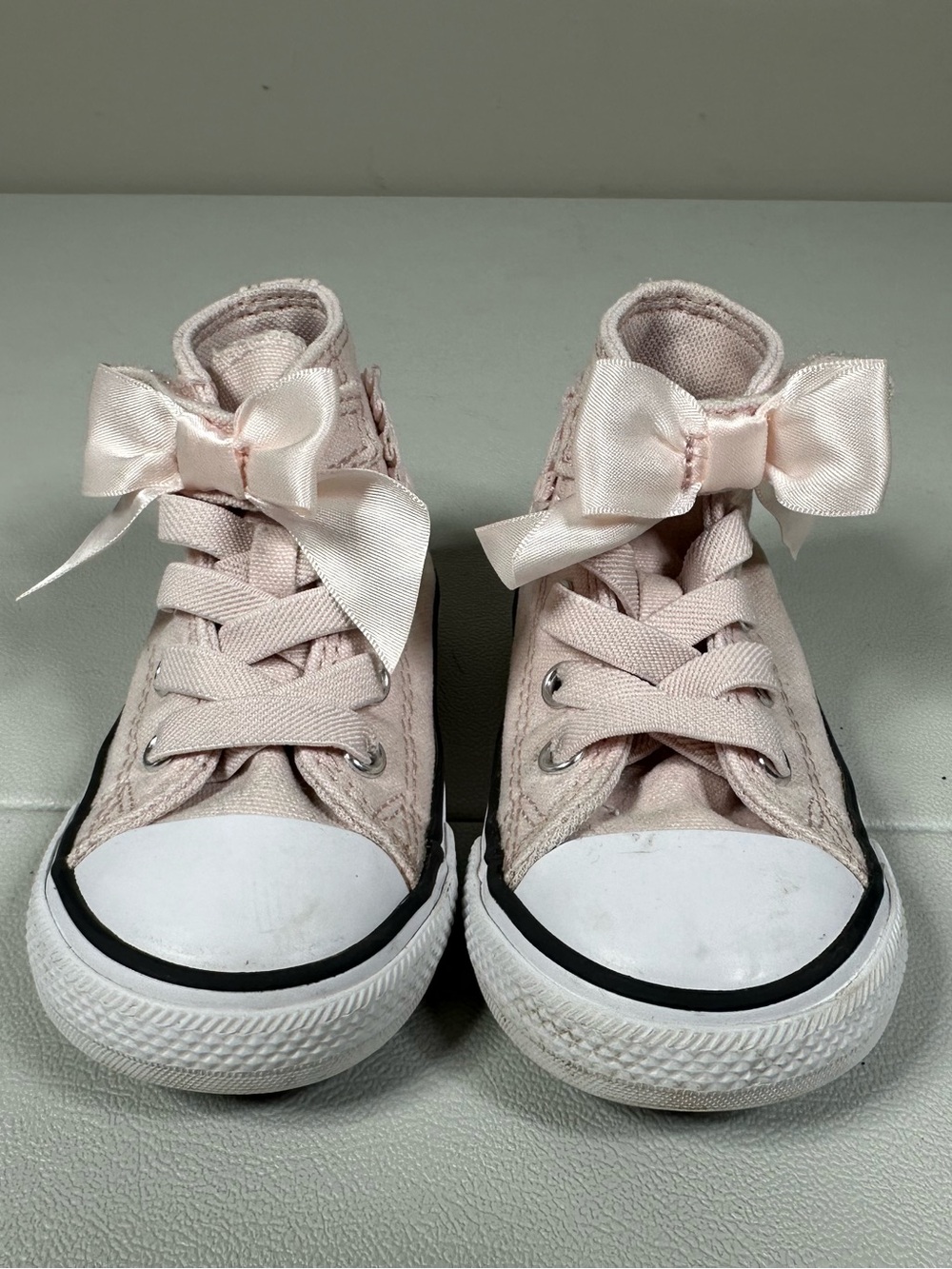 Converse Chuck Taylor All Star Ruffles & Bows Hi-Top Sneakers - Picture 4 of 11